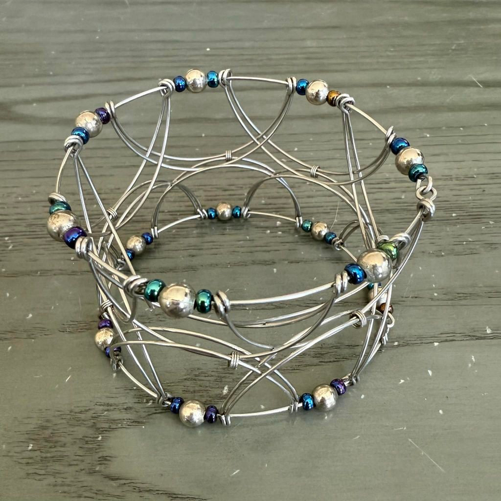 Women's Silver Beaded Wire Bracelet Fashion Jewelry - Picture 2 of 10